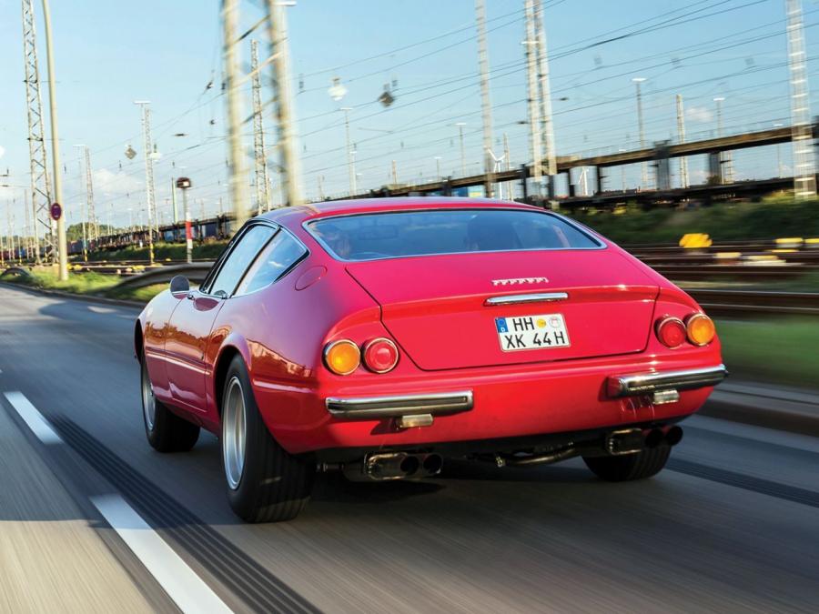  Ferrari 365 GTB/4 Daytona 1968 года  (UK) (фото 14 из 23)